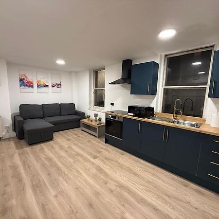 Modern 1 Bedroom - 5 Min Walk From Princess Street Eb1 เอดินบะระ ภายนอก รูปภาพ